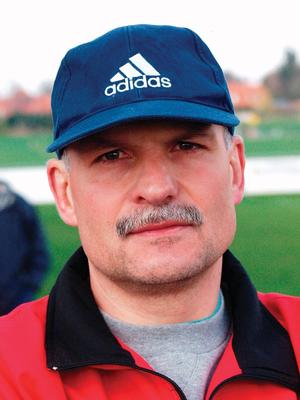 Scheidet nach 13 Jahren im Traineramt aus: Trainer Gerd Deparade.